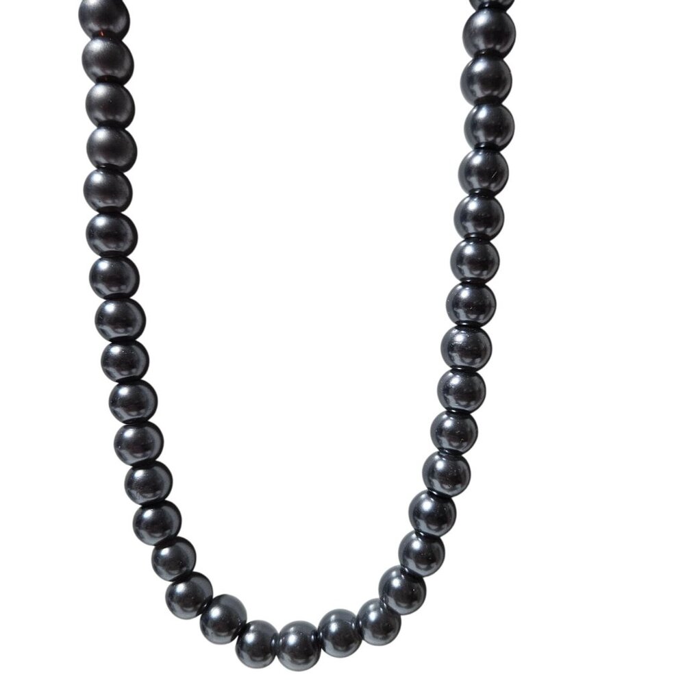 Elegant Retro Black Beaded Necklace Minimalist Classic Fashion Jewelry Women